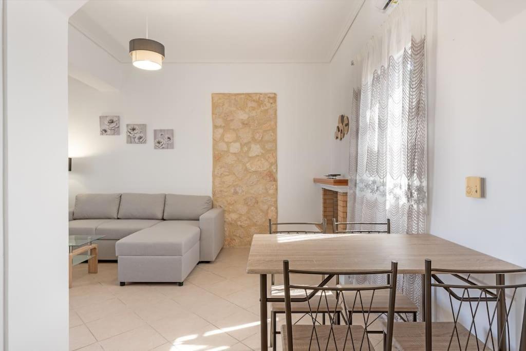 Spiros House Apartment Svoronata Ngoại thất bức ảnh